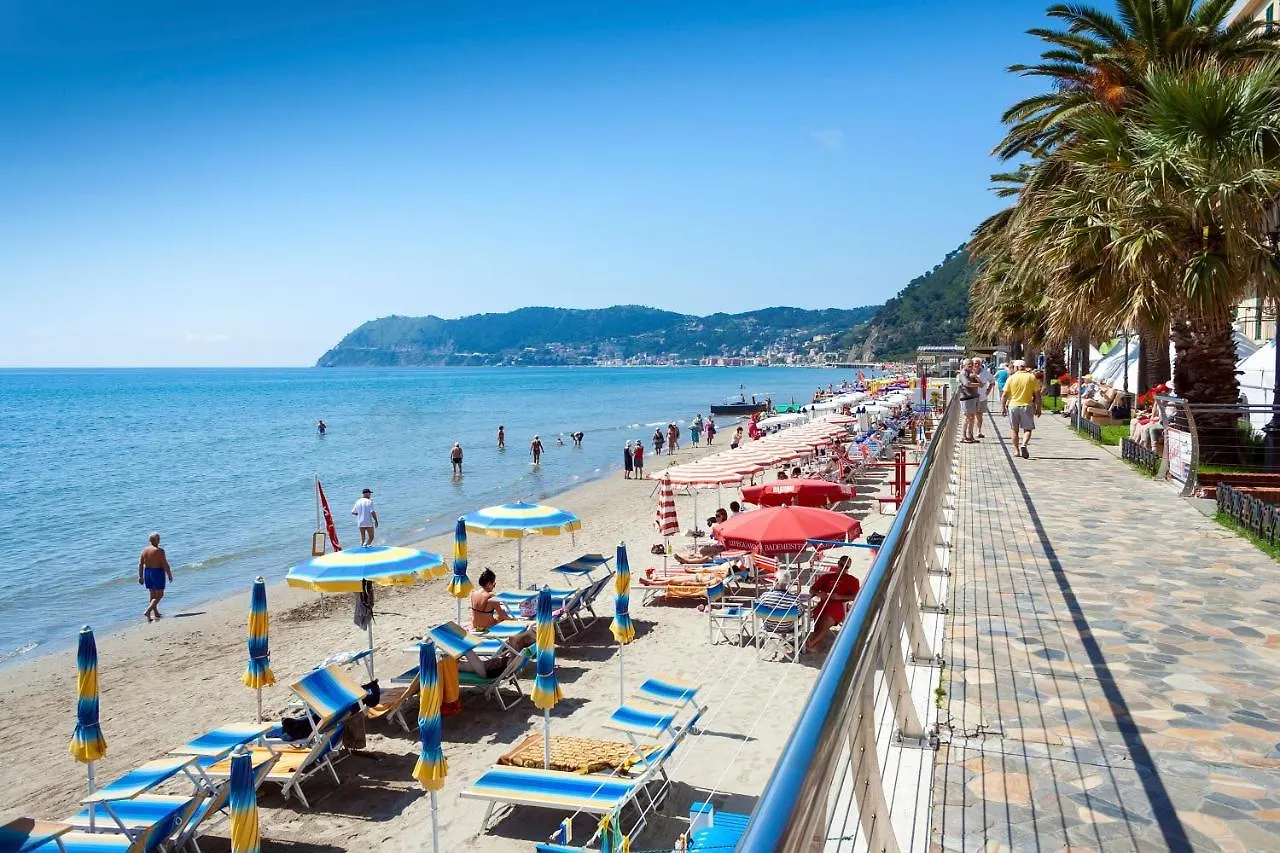 Gli Ulivi Al Mare - Panorama Sea View - Happy Rentals Alassio